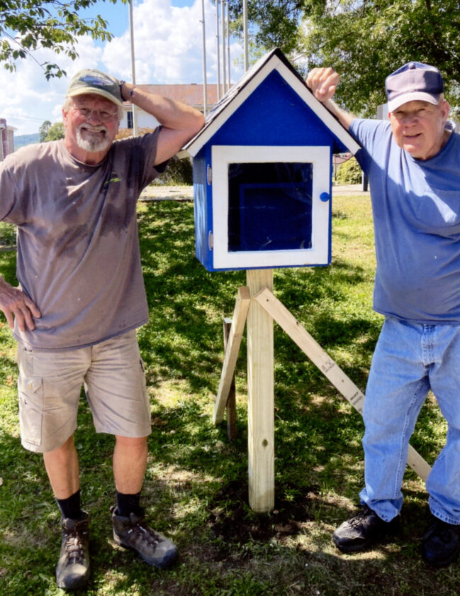 Little book boxes installed in Ridgecrest Mobile Home Park, Howard park News, Sports, Jobs